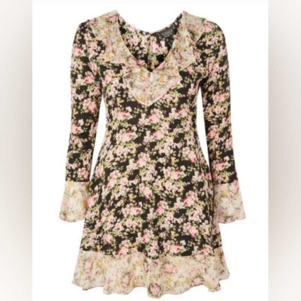 Women dress